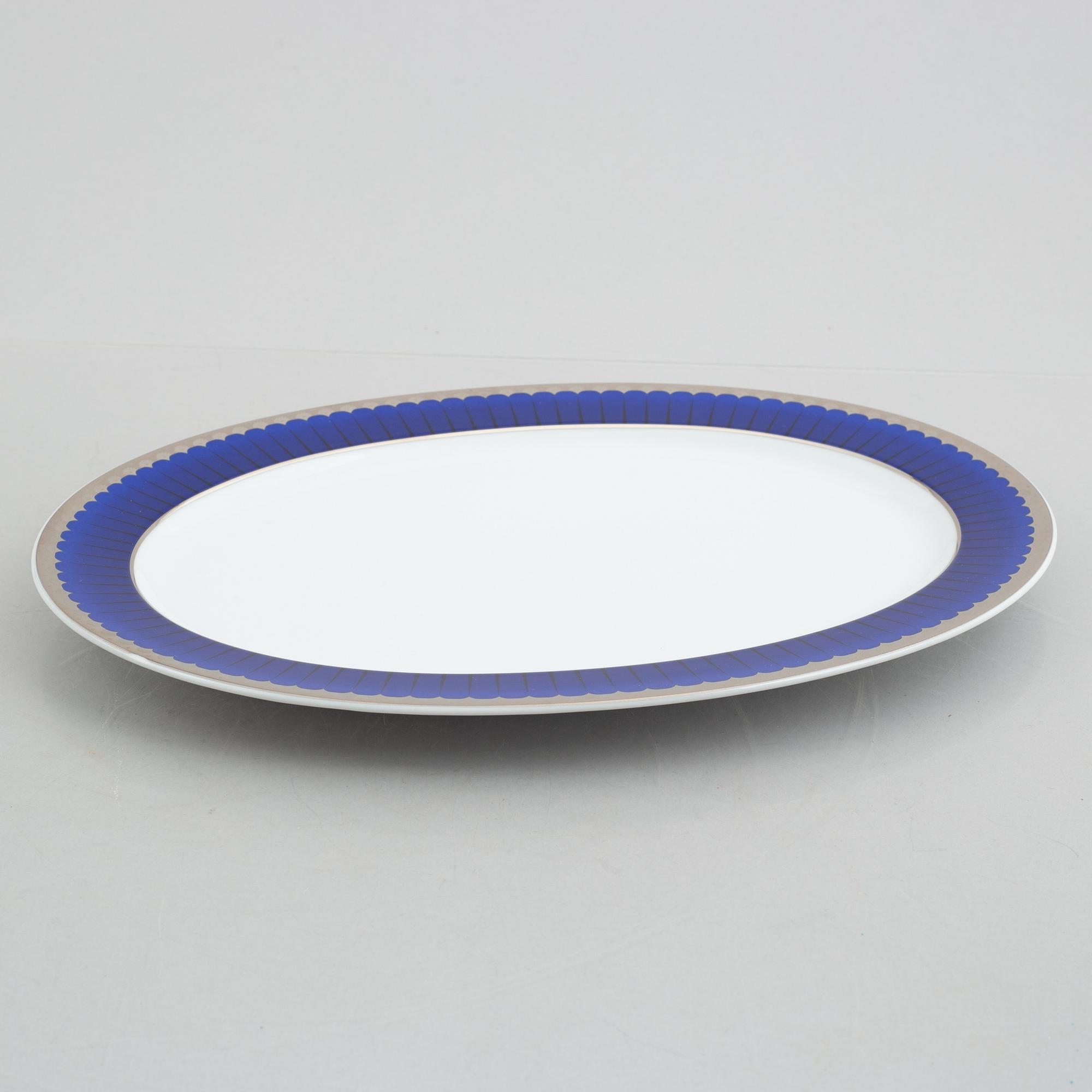 Sigvard Bernadotte, servis, 52 delar porslin, "Marianne Royal Blue "Christineholm/Fyrklövern, Millenniumserien 2000.