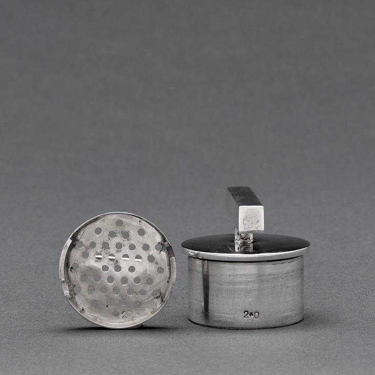 Sylvia Stave, a 830/1000 silver cocktailshaker, probably 1930's, maker's mark PV.