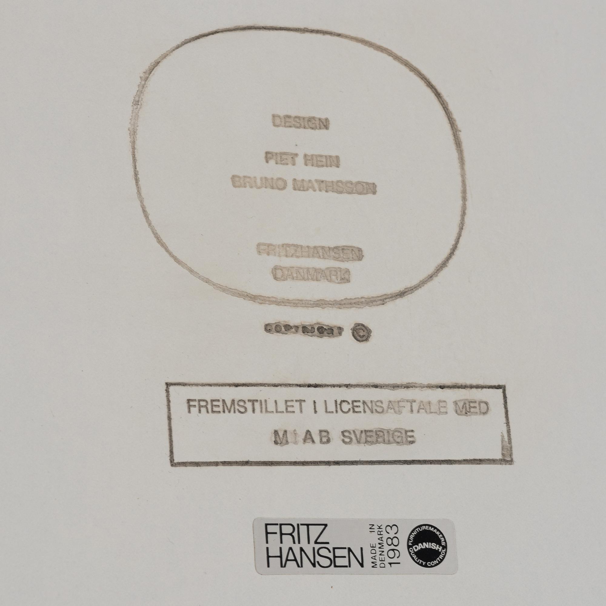 Bruno Mathsson & Piet Hein, matbord, "Superelips", Fritz Hansen, Danmark, 1983.