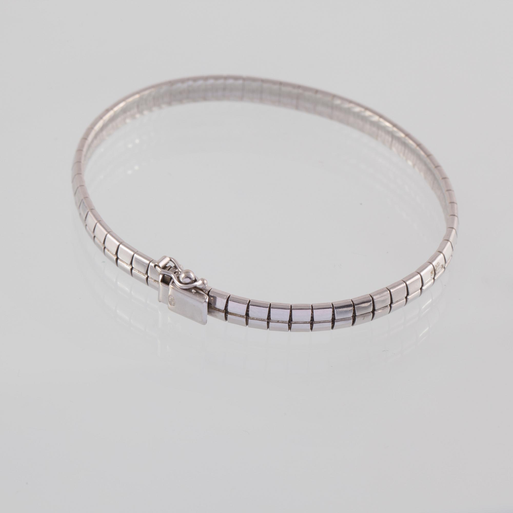 ARMBAND, 18K vitguld, importstämplat. Vikt 19,1 gram.
