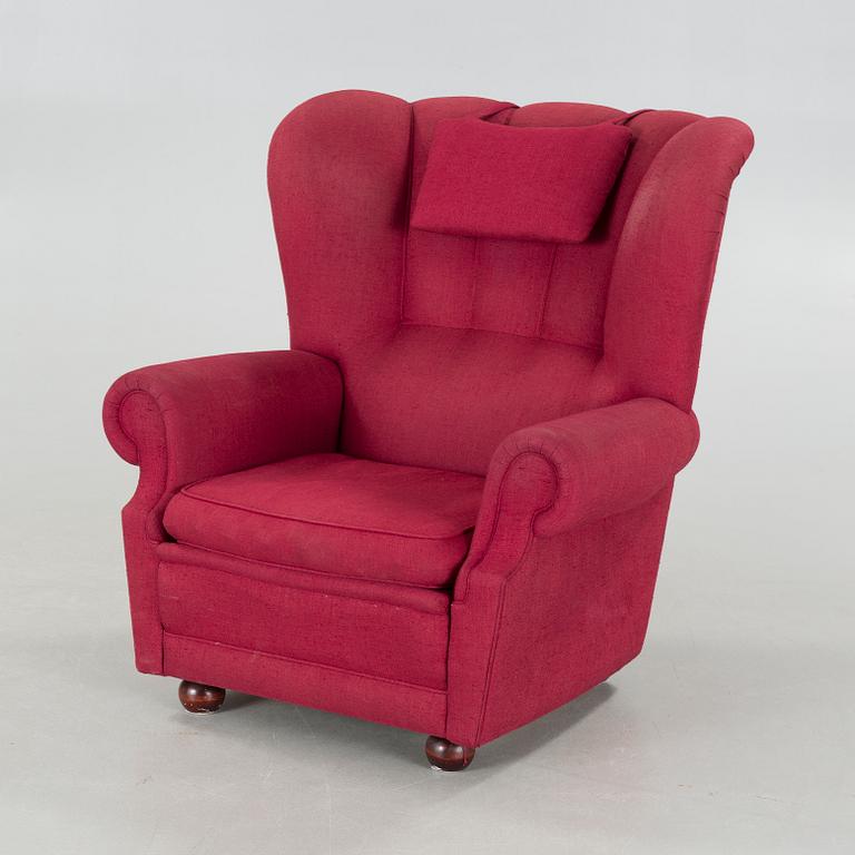 An armchair, made in the second half of the 20th century.