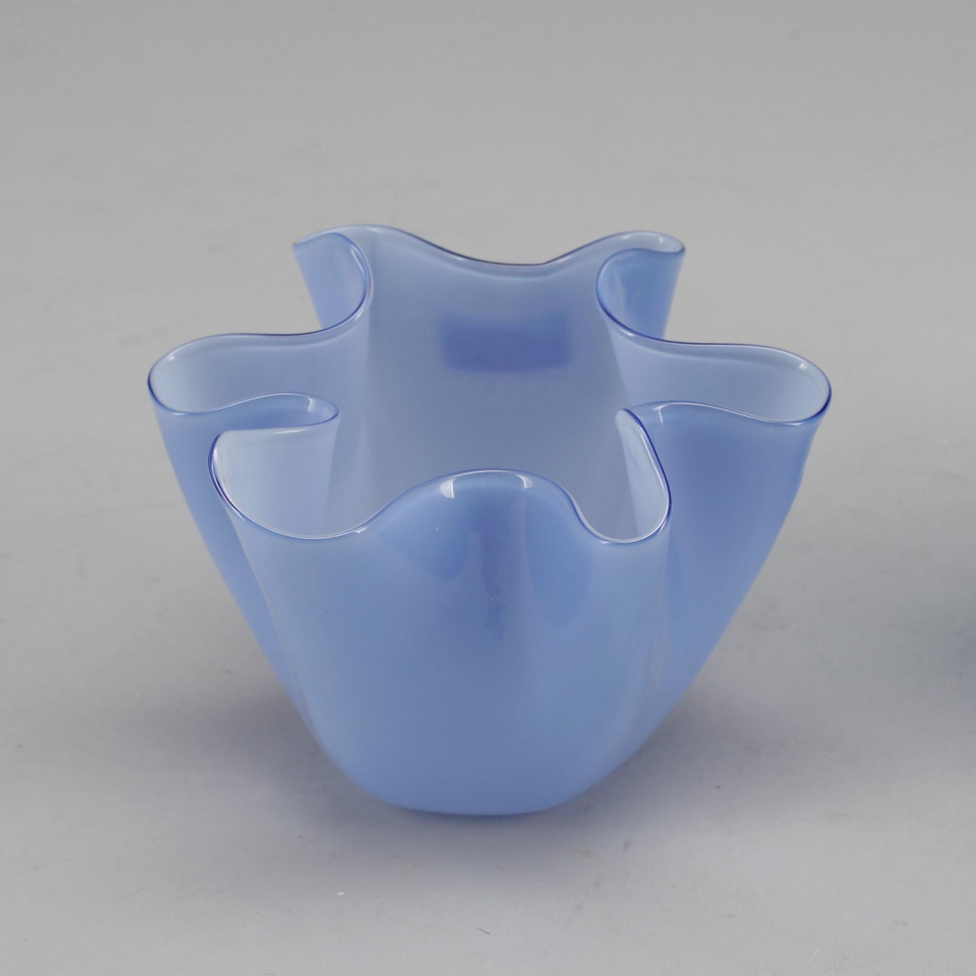 NÄSDUKSSKÅLAR, 2 st, glas, Murano, Italien, 1900-talets andra hälft.