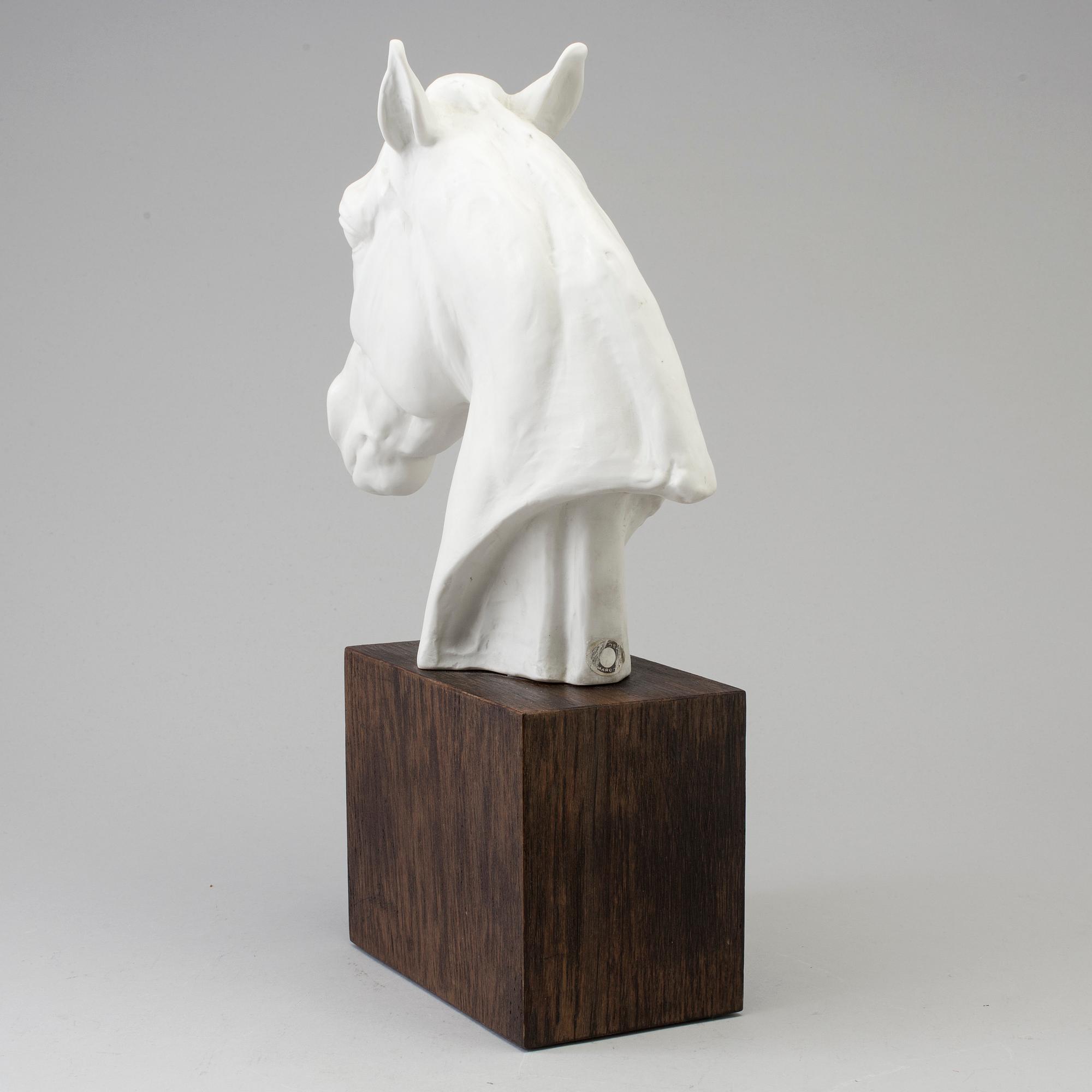A porcelain sculpture by Albert Hinrich Hussmann, Rosenthal.