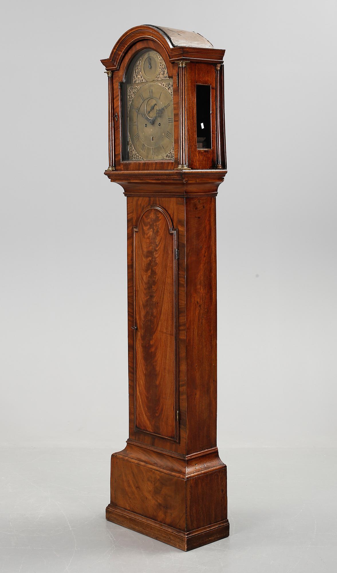 GOLVUR, med två lod samt pendel, England, 1800-talets första hälft.
