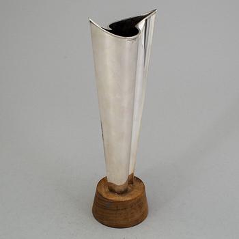 A Finnish 20th century silver and wood vas, mark of Tapio Wirkkala, Helsinki 1963.