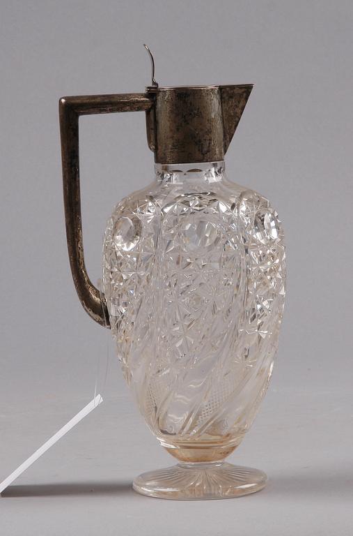 KARAFF. Silver och glas. CG Hallberg, Stockholm 1907.