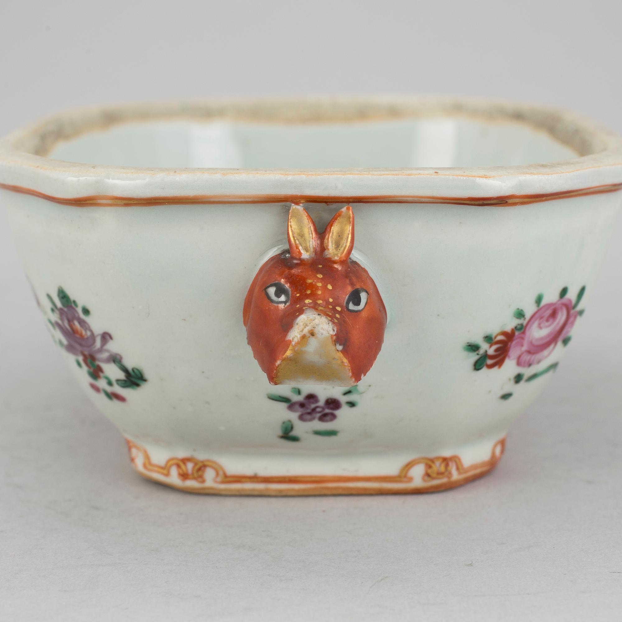 SMÖRTERRIN, kompaniporslin, Qingdynastin, Qianlong (1736-95).