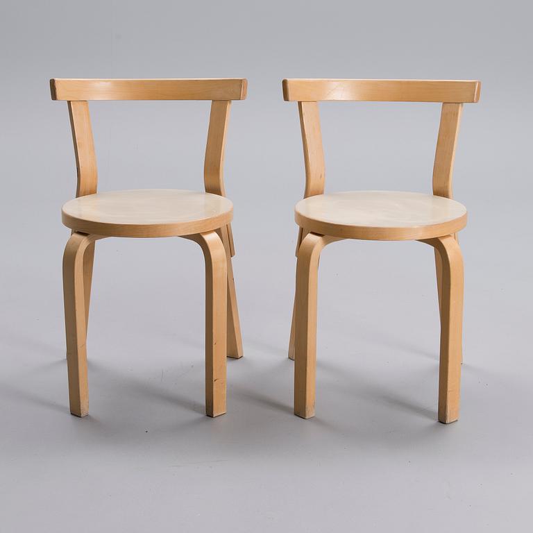 ALVAR AALTO, stolar, 2 st, modell 68, Artek, 1900-talets senare hälft.