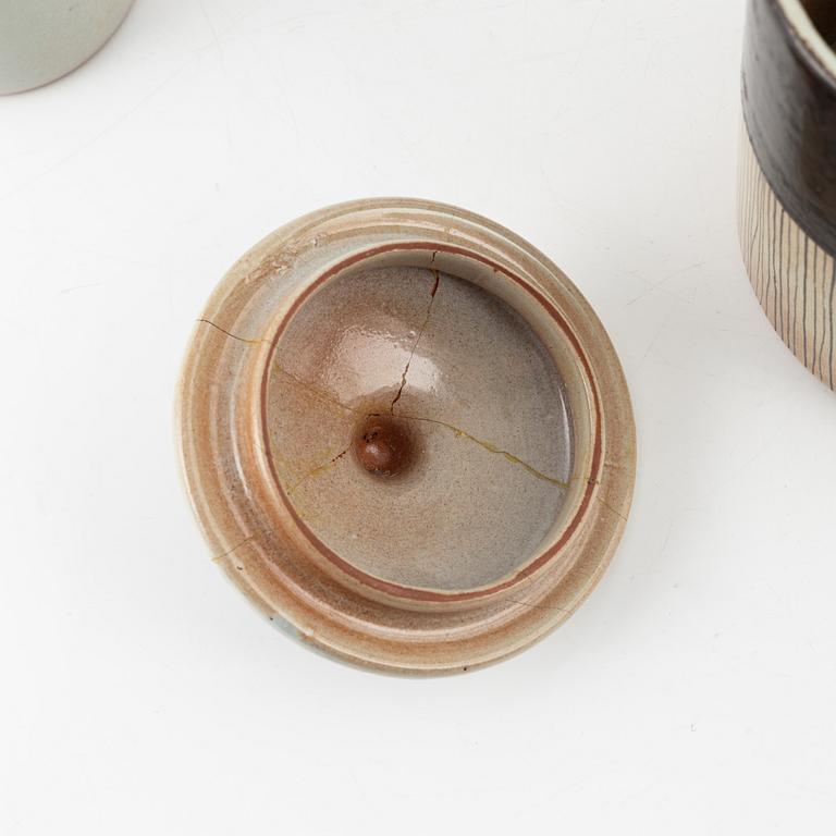 Carl-Harry Stålhane & Aune Laukkanen, a vase, a jug and a box with cover, 'Torro'-faience, Rörstrand.