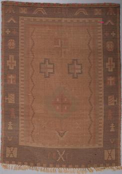 RYA, Kuhmalahti, Finland, daterad 1931. ca 135x190 cm.