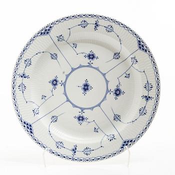 Royal Copenhagen, Two large "Blue fluted half and full lace" (Musselmalet halv- and helblond) porcelain serving dishes.