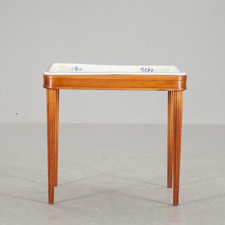 TEBORD, fajans, Eugen Trost, Gefle Porslinsfabrik, 1949.