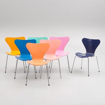 Arne Jacobsen, seven "Seven" chairs, Fritz Hansen, Denmark, 1970's/-1990'.