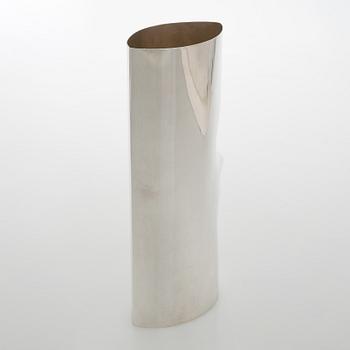 Pekka Piekäinen, maljakko, sterlinghopeaa, J.A. Tarkiainen, Helsinki 1988.