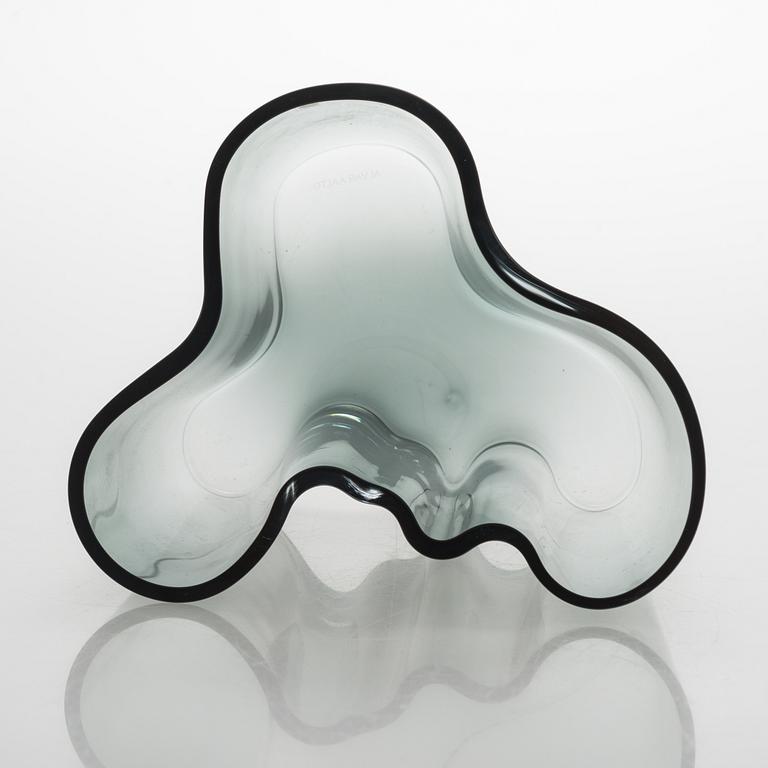 Alvar Aalto, maljakko, 3030, leimasigneerattu, Iittala, 1980-90-luku.