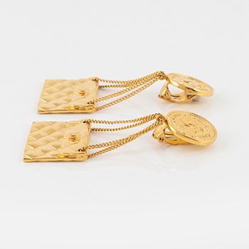 Chanel, earrings, 1984-1992.
