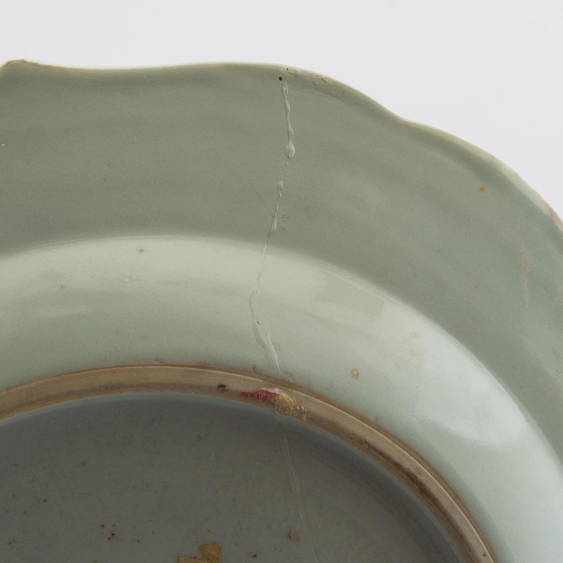 Service pieces 5 pcs China 18th century porcelain.