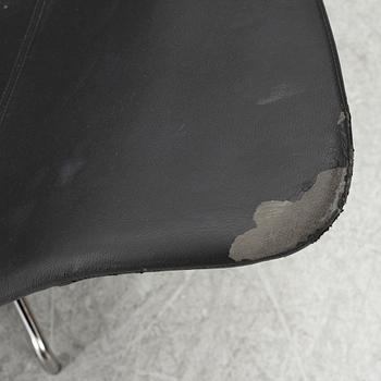 Michael Sodeau, fåtölj, "Oyster High", Offecct, 2000-tal.