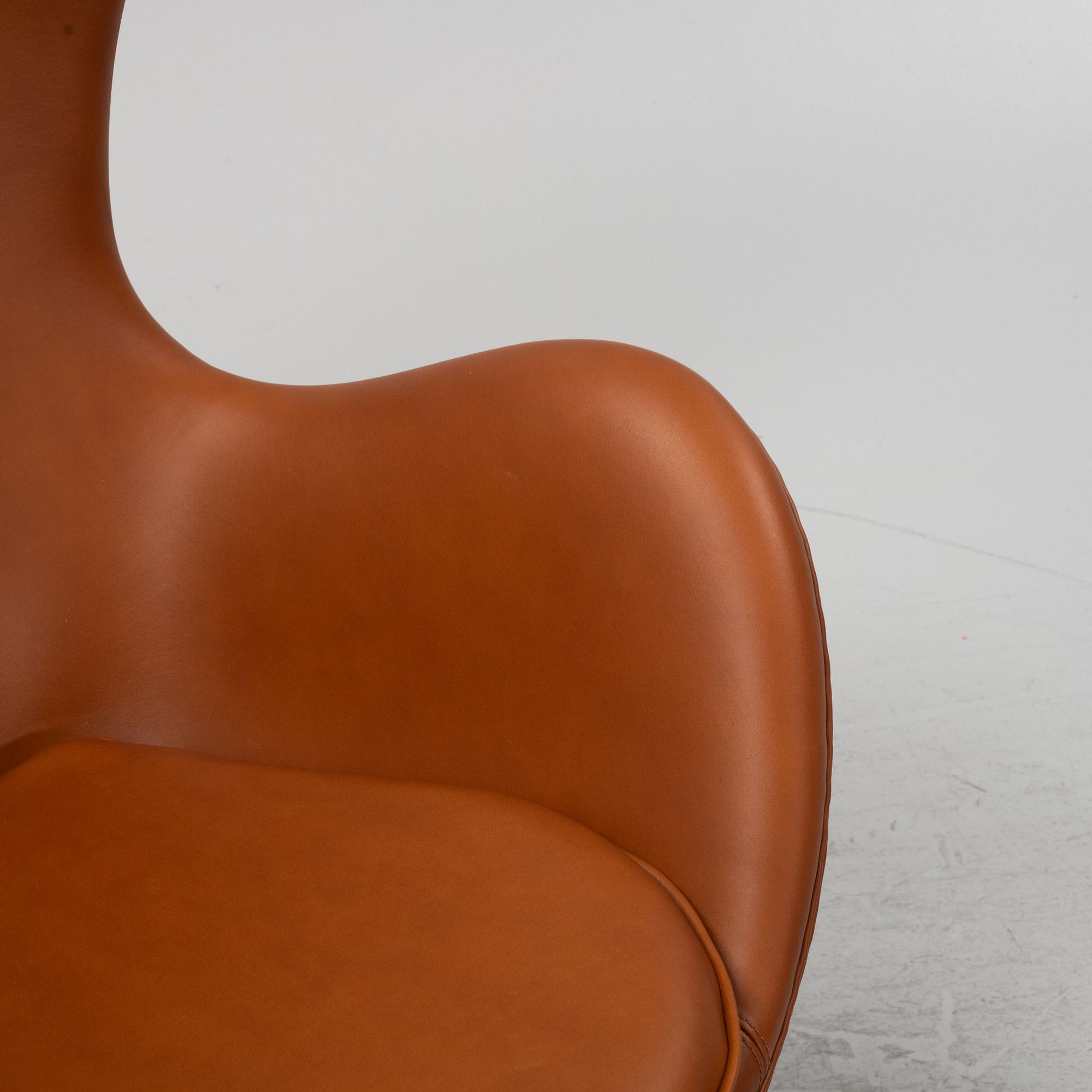 An 'Egg chair' by Arne Jacobsen, for Fritz Hansen, Denmark.