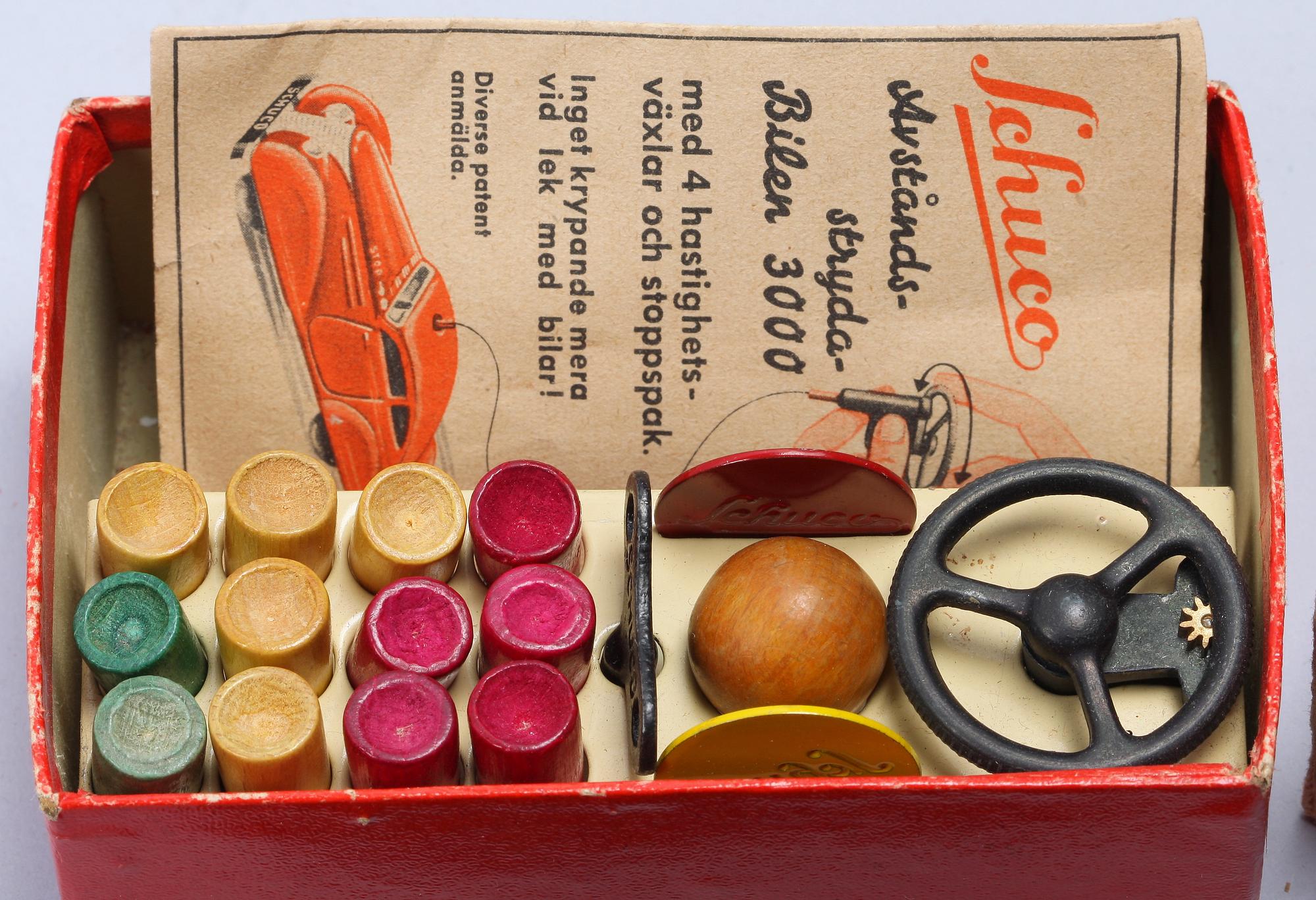 LEKSAKSBIL. Schuco Avståndsstyrda Bilen 3000.