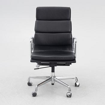 Charles & Ray Eames, kontorsstol, "Soft Pad Chair EA 219", Vitra.