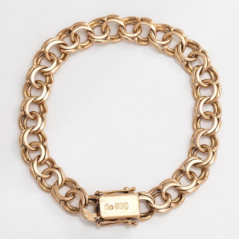 A 14K gold bismarck link bracelet, Lauri Suninmäki, Helsinki 1968.