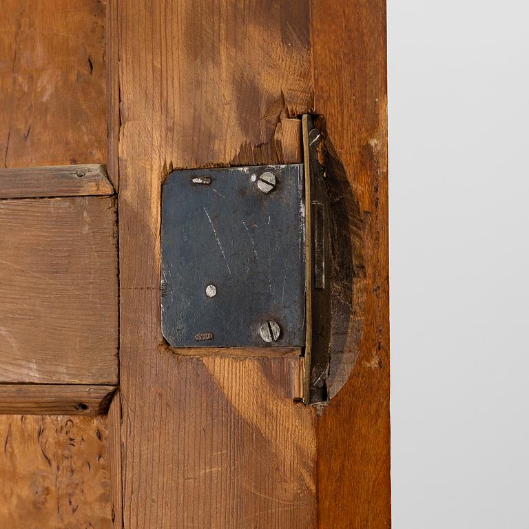 Hörnskåp, 1800-tal.