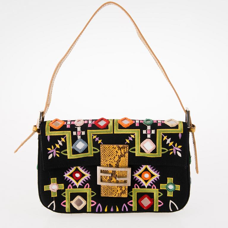 FENDI Vintage Baguette Bag.