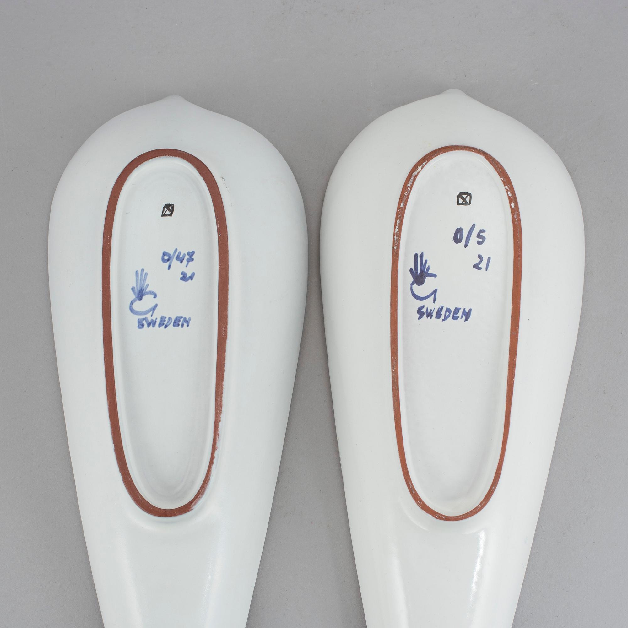 UPPLÄGNINGSFAT, 2 st, fajans, Stig Lindberg, Gustavsberg, 1940-tal, fajansmålare: Franca Pugno.