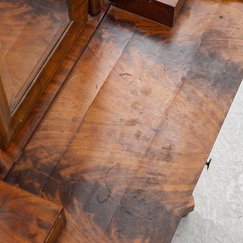 A dressing, 19th century.