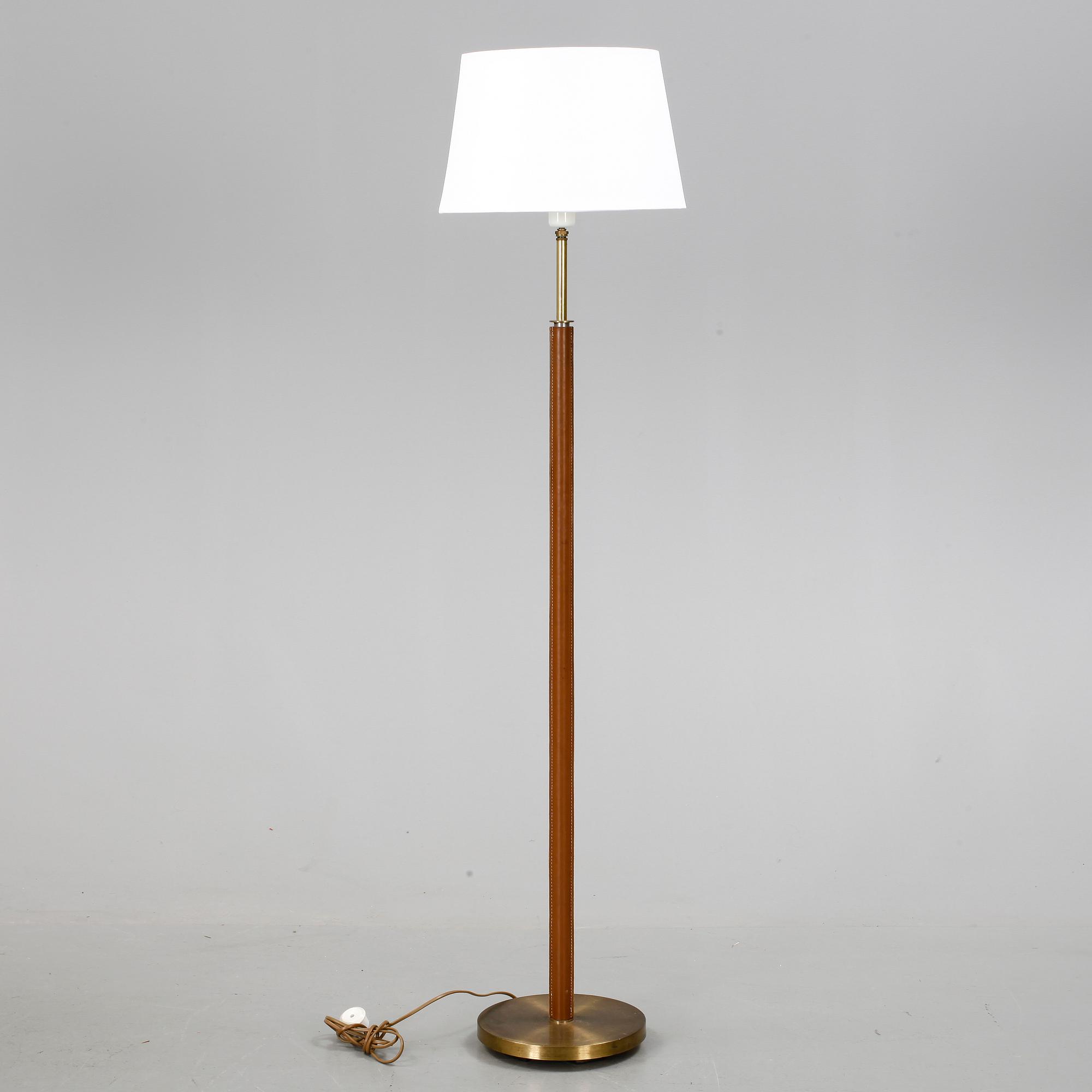 GOLVLAMPA, 1900-talets andra hälft, Sverige.