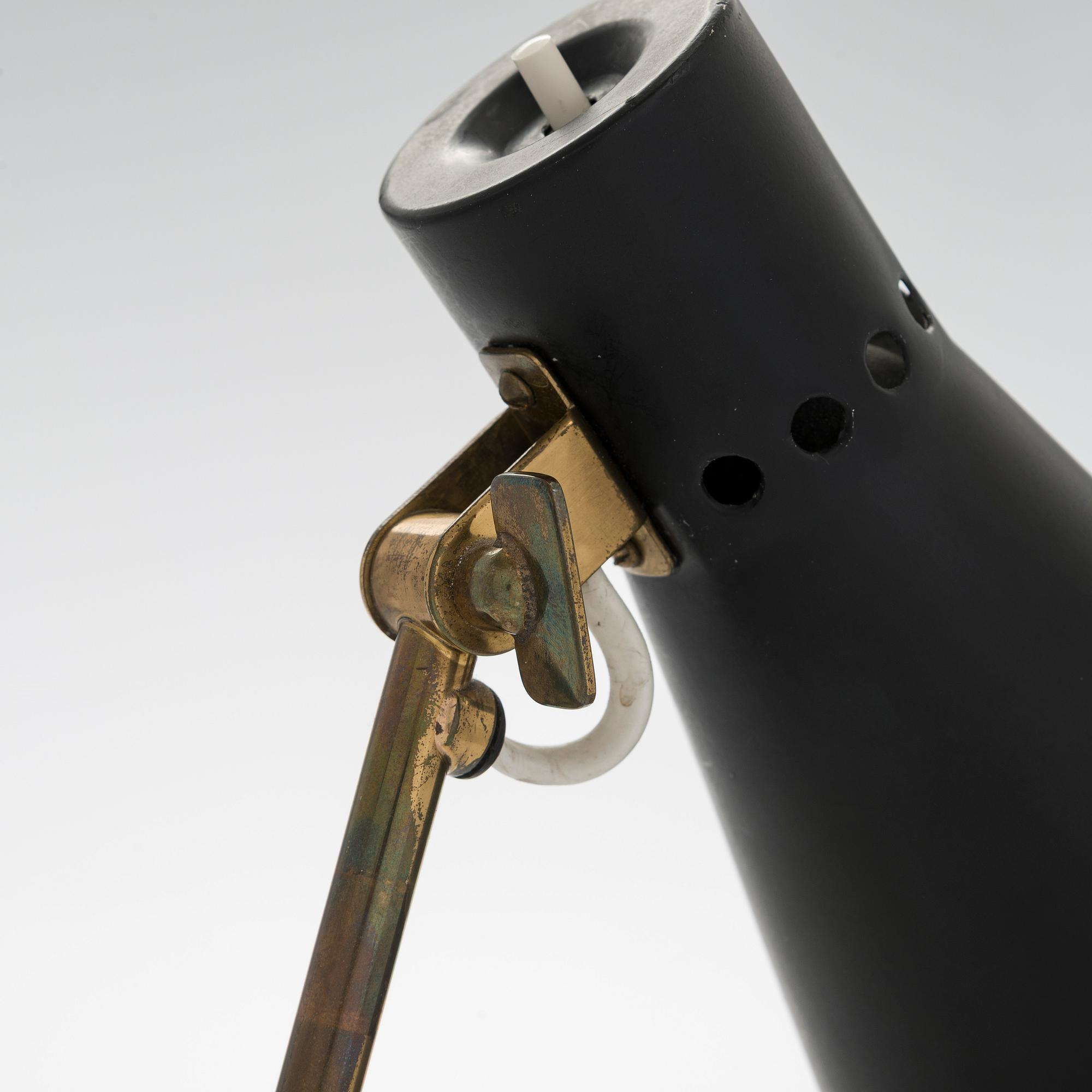 Tapio Wirkkala, bordslampa, modell K11-16 för Idman 1900-talets mitt.