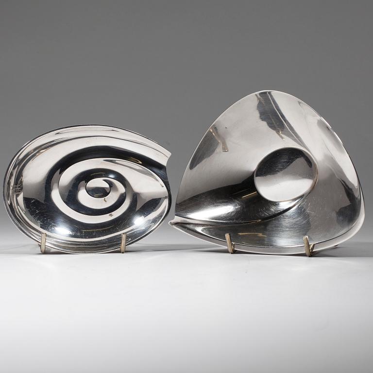 SKÅLAR, 2 st, silver, Tapio Wirkkala, signerade TW, Hopeakeskus, Tavastehus 1960-tal. Tot. vikt 169 g.