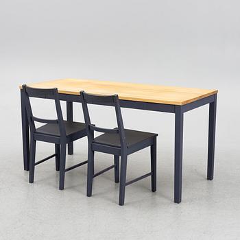 Nirvan Richter, skrivbord, "Multi-O", samt stolar, ett par, Norrgavel.