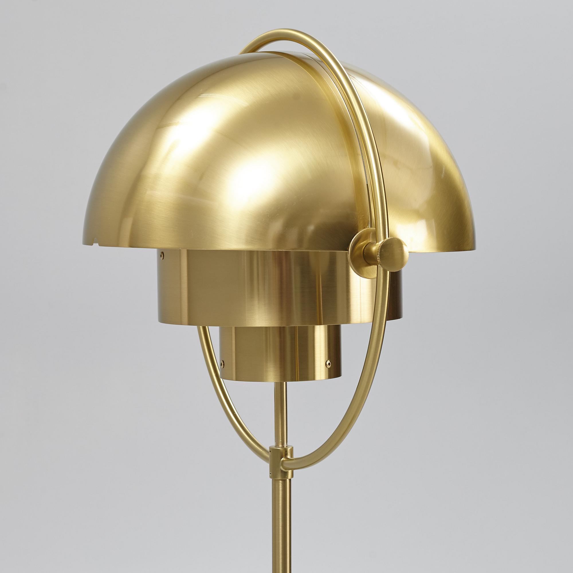 Louis Weisdorf, golvlampa, "Multi-Lite", Gubi, designad av Louis Weisdorf.