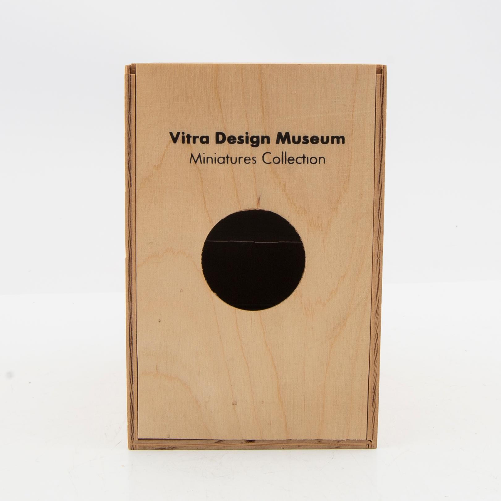 Mart Stam, miniature, "Stuhl W1", Vitra Design Museum.
