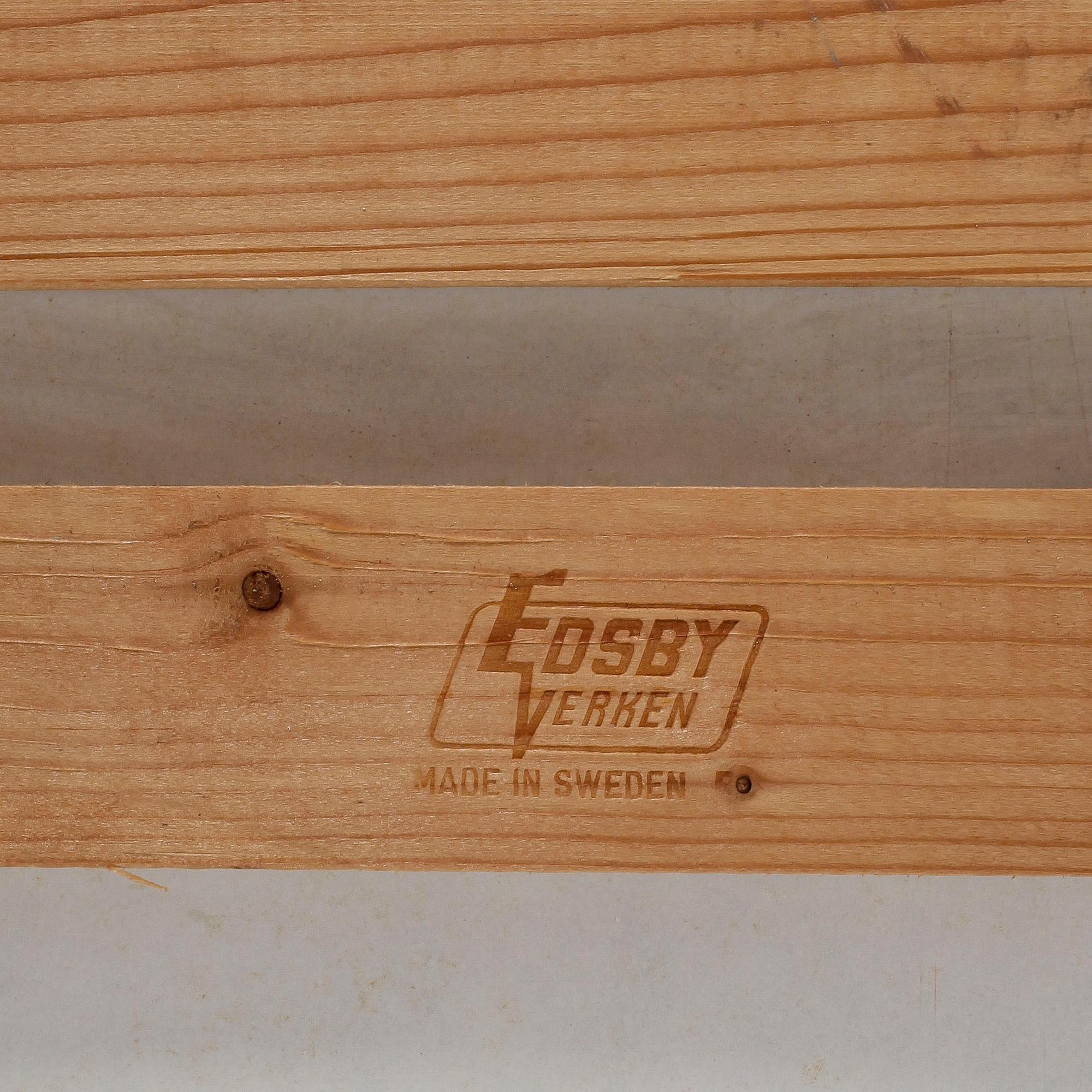 BORD samt STOLAR, 6 delar, "Fanett", Ilmari Tapiovaara. Edsbyverken, 1900-talets andra hälft.