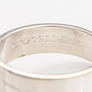 Elis Kauppi, A silver ring. Kupittaan kulta, Turku 1969.