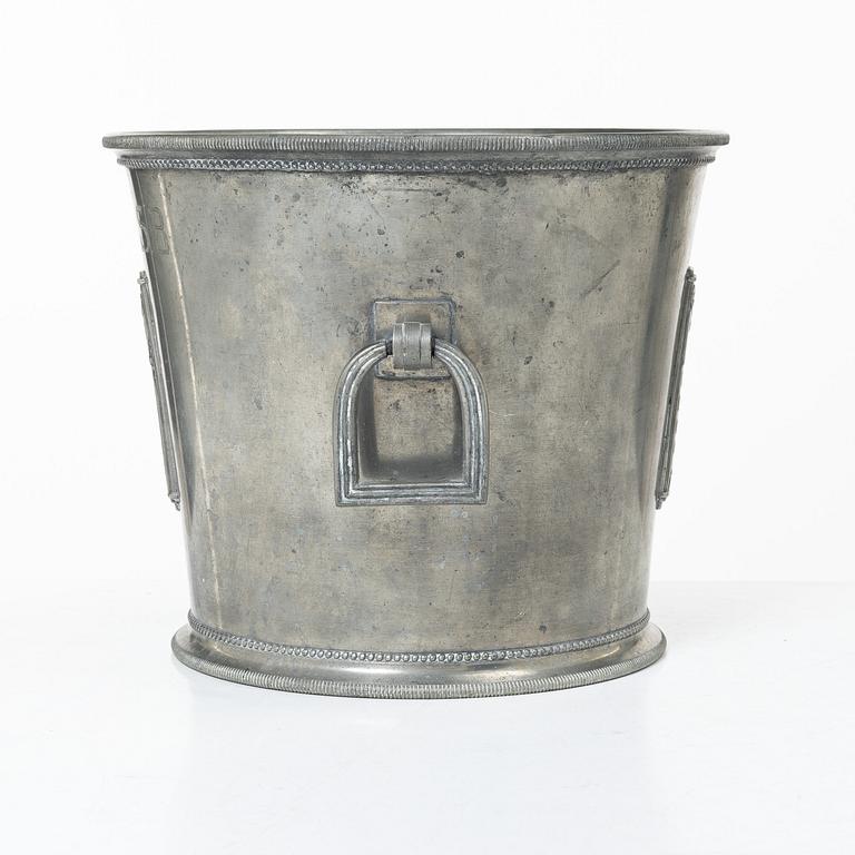 Sylvia Stave, vinkylare, tenn, C.G. Hallberg, Stockholm 1929.