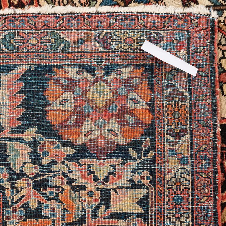 CARPET. Antique Sarouk.  349 x 258 cm.