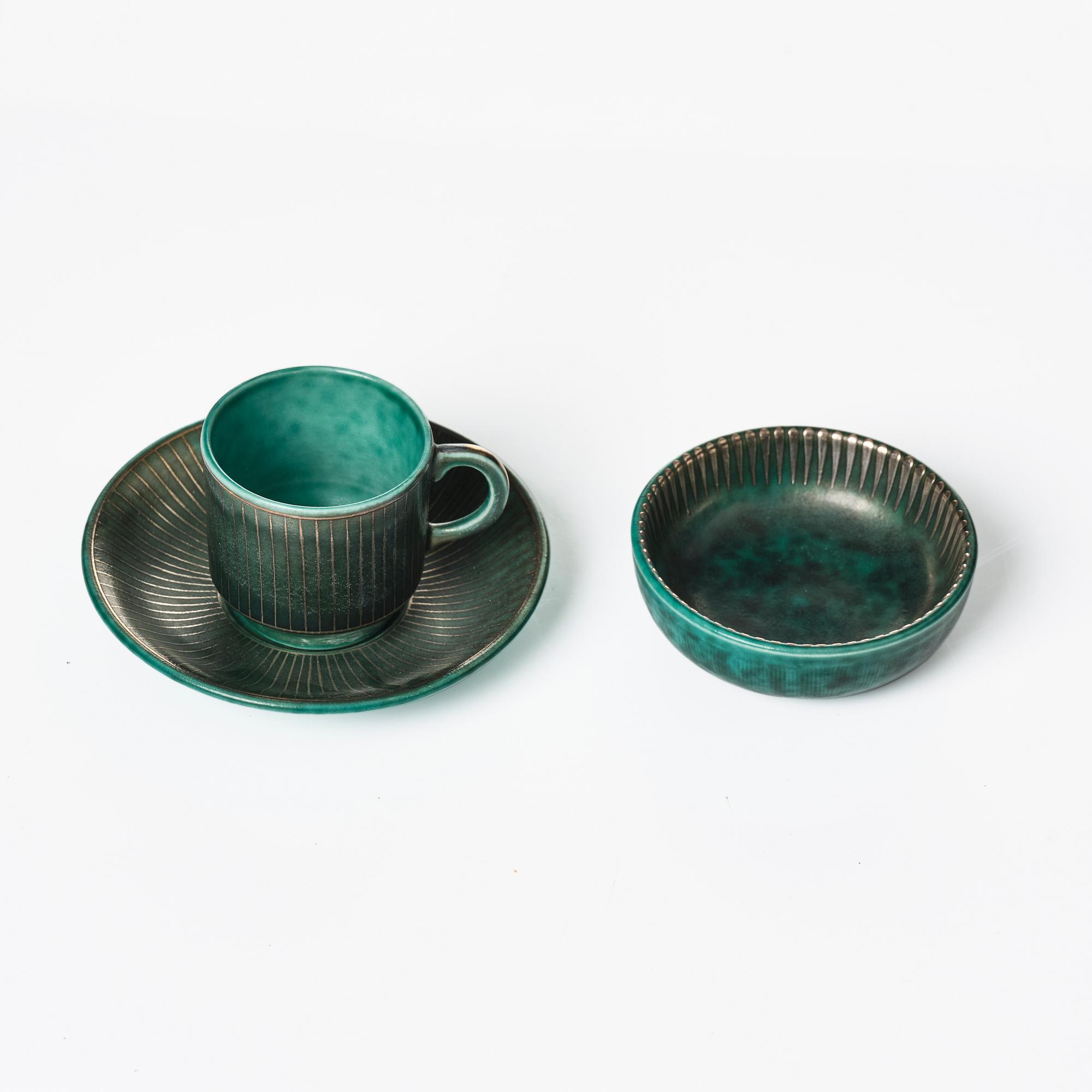 Wilhelm Kåge, a collection of ceramic, mostly "Argenta", 49 pieces, Gustavsberg, Sweden, 1930's-60's.