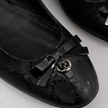 SKOR, Gucci.