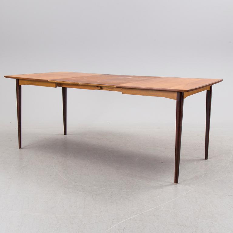 A mid 1900s dining table.