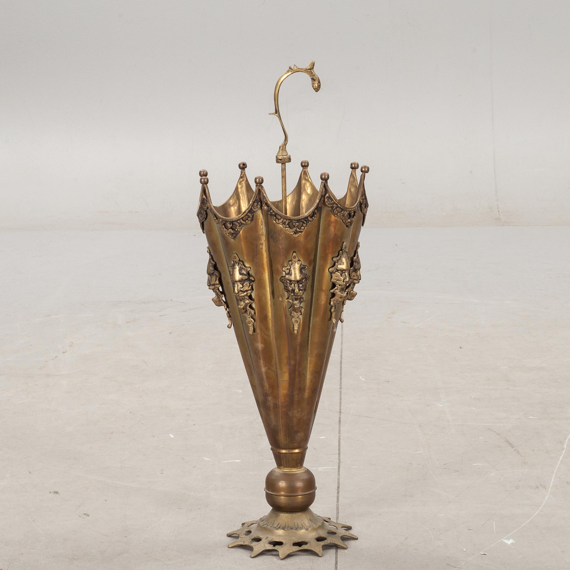 PARAPLYSTÄLL, 1900-tal.