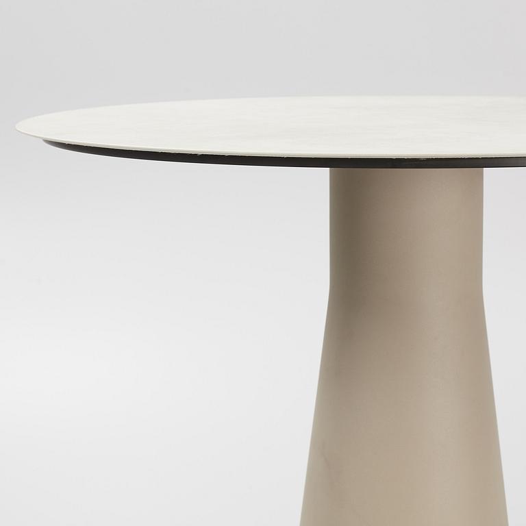 Ståbord, "Reverse Conference", Andreu World.