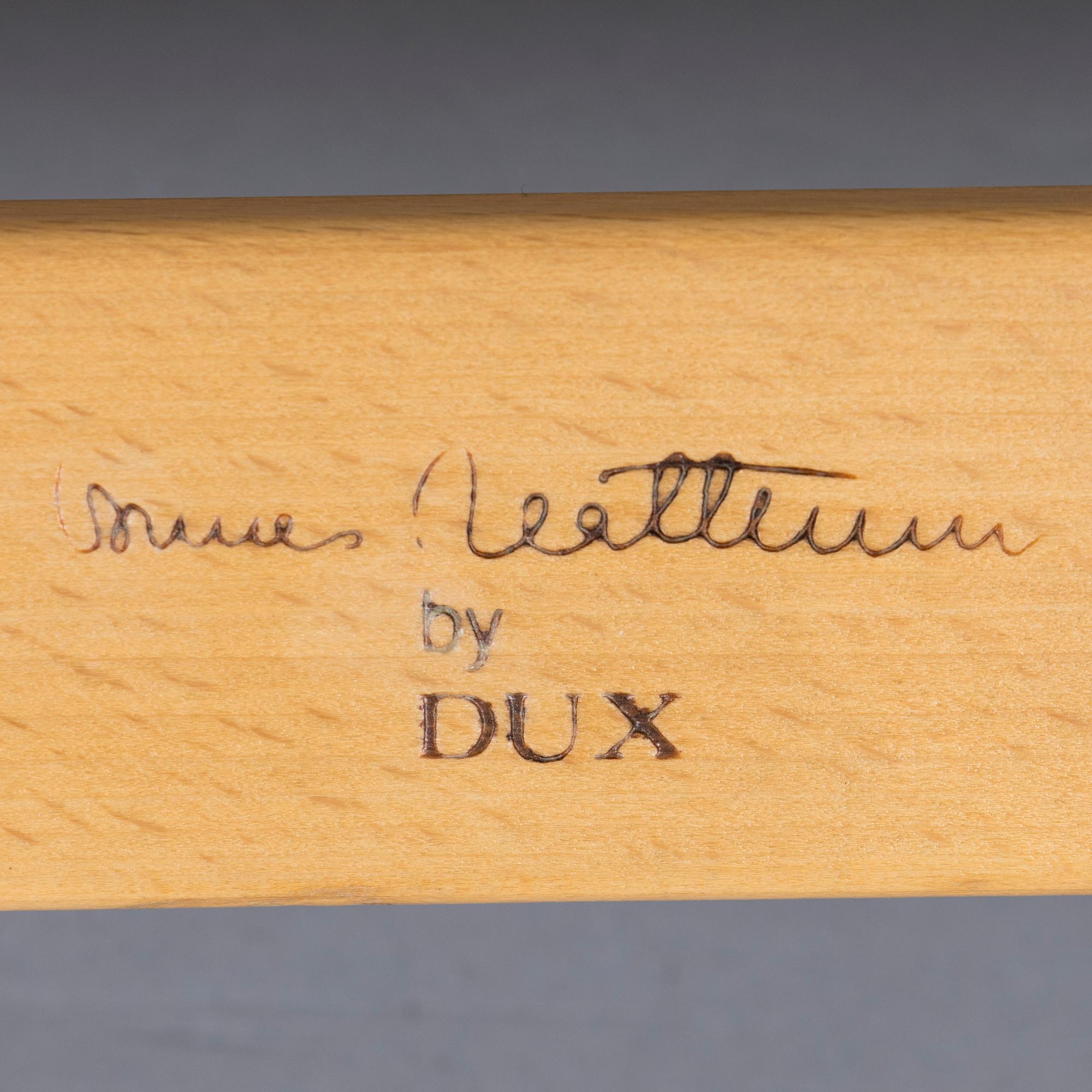 Bruno Mathsson, nojatuoli ja rahi, "Pernilla", DUX, muotoiltu 1944.