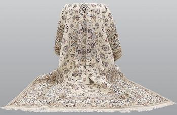 Matto, Nain part silk sk 9LAA,   342 x 255 cm.