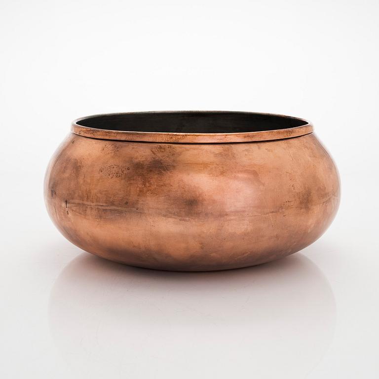 Maija Heikinheimo, a mid-20th-century copper bowl, manufacturer Valaistustyö for Artek.