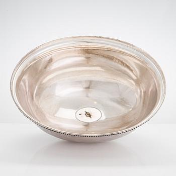 A 19th-century silver plated domed dish / food cover, Elkington, & Co, Birmingham England 1865.