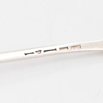 Shell motif silver cutlery, 27 pcs, seven from 1864-66, the rest from the 1920s, Finland.
